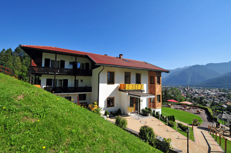 Hotel Drachenburg mit Grundstück über Mittenwald
